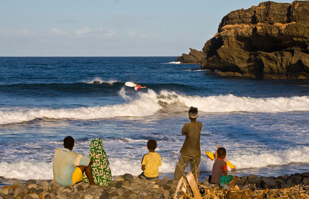 Comoros Surfing