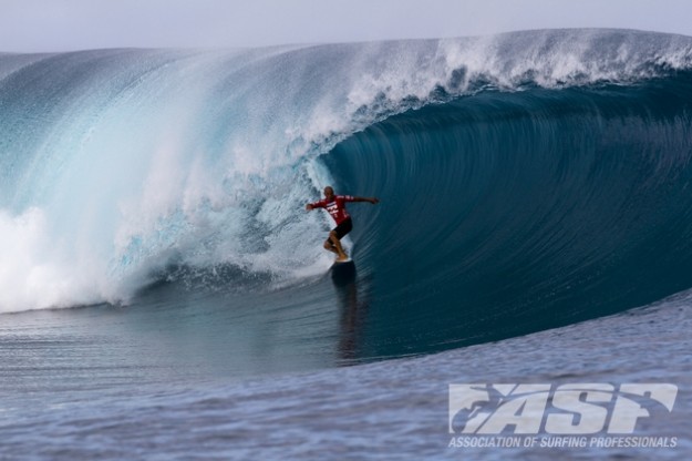 Kelly Slater Teahupoo Billabong Pro Tahiti Champ