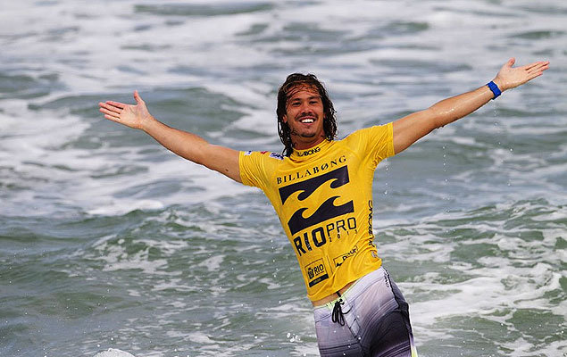 Jordy Smith, Mr. Showtime, fresh off his engagement high and top flight surfing, has arrived. Photo: ASP