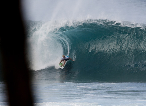 John John Florence: no stranger to Pipeline. That's for sure. Photo: ASP