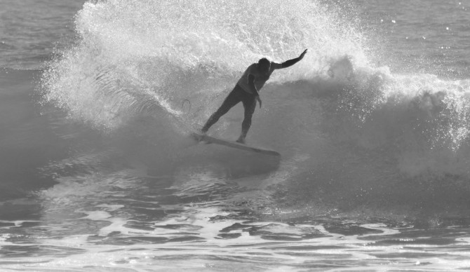 Curren throwing himself into a King's carve. Photo: Josh Pomer