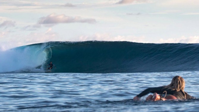 Couple Surf