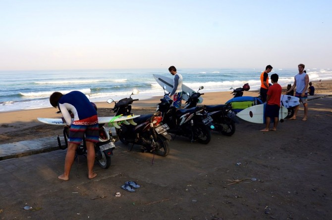 LUEX Team after the ride up to Kedungu | ©Matt Clark/LUEX