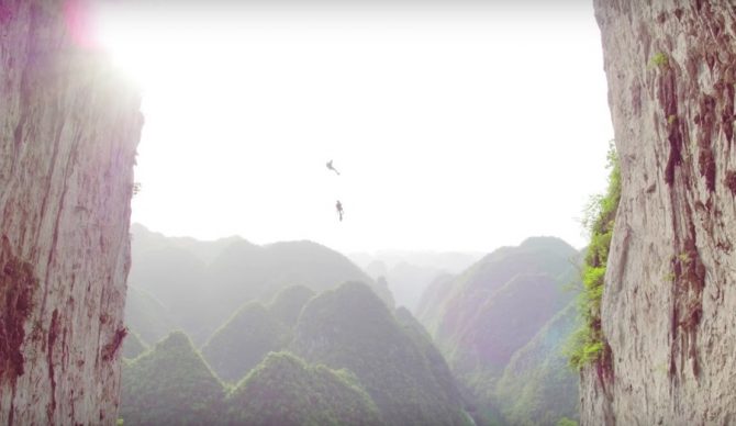 Alex Honnold and Felipe Camargo rapping off the incredible limestone cave in Getu, China. Photo: YouTube