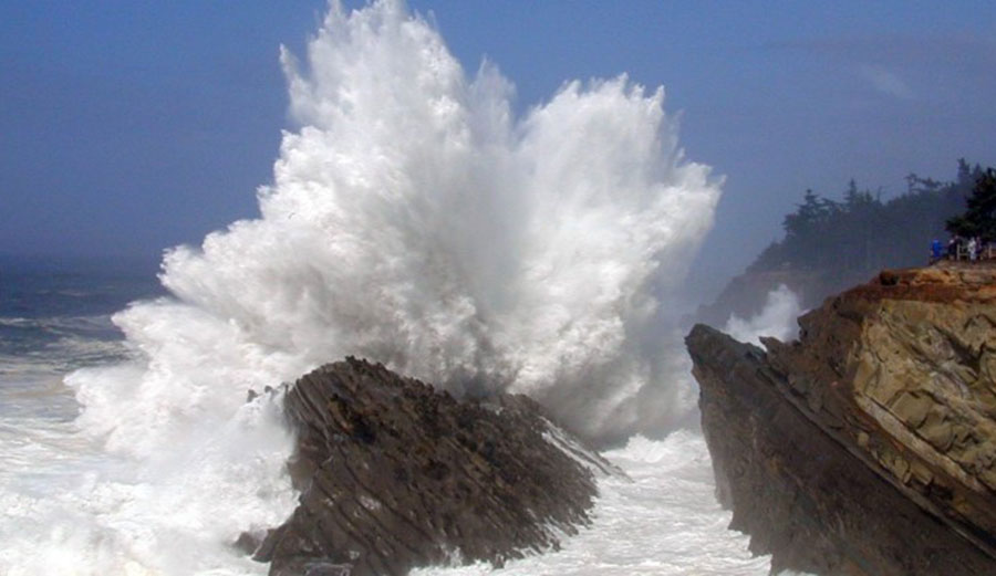 Cars, Condos Damaged By Massive Oregon Waves | The Inertia