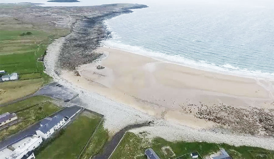 Thirty-three years ago, this beach disappeared. Now, thanks to the power of Mother Nature, it's been restored to its former glory. 