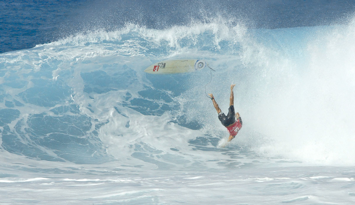 If Backdoor can make 11-time world champions look this ridiculous imagine what it will make you look like. Slater: direction-change, applying his usual brand of spontaneous unpredictability, however unintentionally. Photo: <a href=\"http://creamabuscaro.smugmug.com/\"> Jeff Byrnes</a>