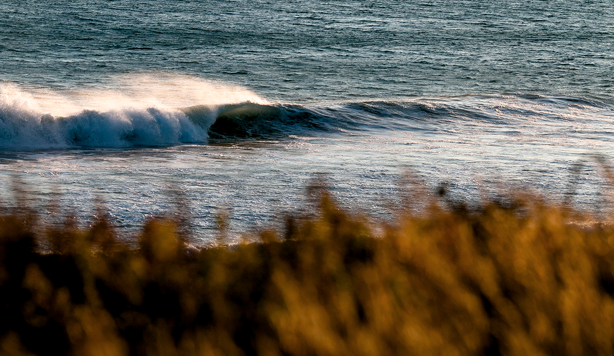 An unridden left getting blasted by the ruthless wind.  Photo: <a href=\"http://www.corygehrphoto.com/\">Cory Gehr Photography</a>