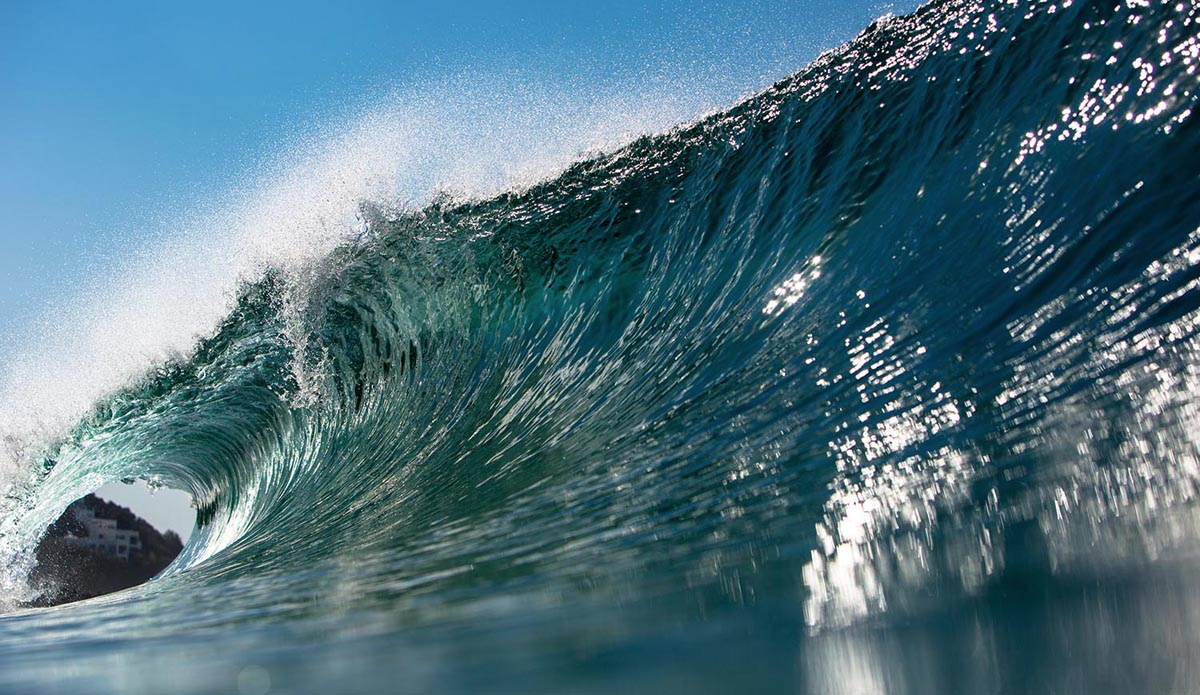 A room with a view. Warm and blue east coast waves.   Photo: <a href=\"https://instagram.com/alanvangysen\">Alan Van Gysen</a>