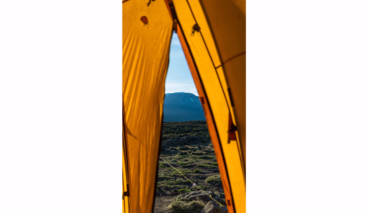 Eating breakfast and enjoying the view. Photo: <a href=\"http://charlesaudet.com/\">Charles Audet</a>