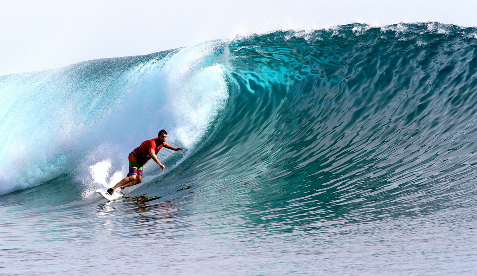  Steven O\'Connor at backlit Cobra Logs. Photo: <a href=\"http://instagram.com/alexandercleland\" target=\"_blank\">Alexander Cleland</a>.