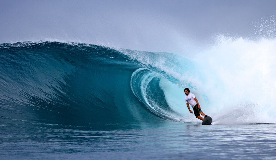  Matt Killey, lining up the tube at Treasure Island. Photo: <a href=\"http://instagram.com/alexandercleland\" target=\"_blank\">Alexander Cleland</a>.