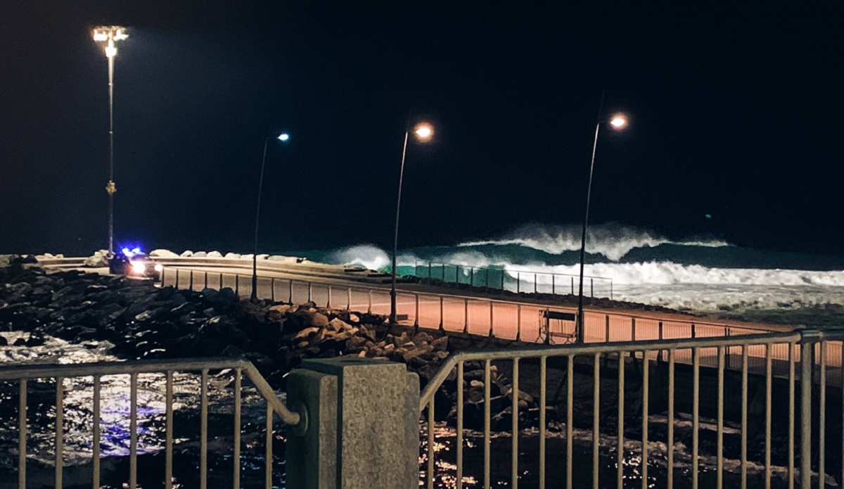 Night surfing under the lights at La Secca. Andrea Giana (<a href=\"https://www.instagram.com/andreagianaphotography/\" rel=\"noopener noreferrer\" target=\"_blank\">@andreagianaphotography</a>)