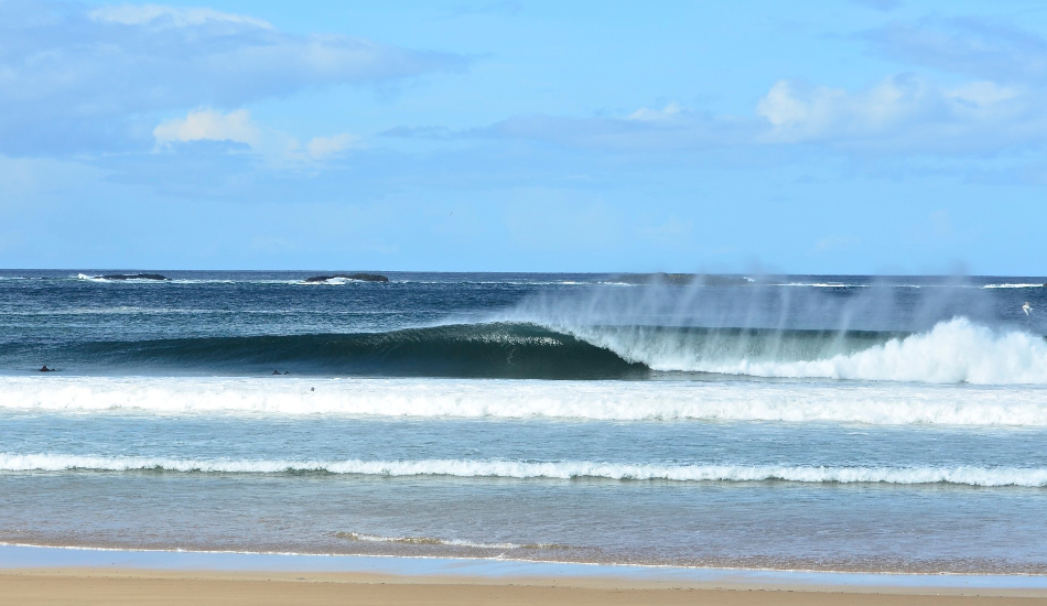 Big hollow rights. Curran Strand Portrush, County Antrim, \"Norn Iron.\" Photo: <a href=\"www.andyhillphotography.com\">Andy Hill</a>