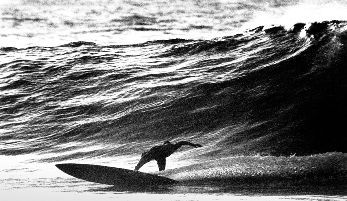 Jeff Hackman backdoor Pipeline 1971. One of his mechanical turns. Image: <a href=\"http://www.artbrewer.com/\" target=\"_blank\">Brewer</a>