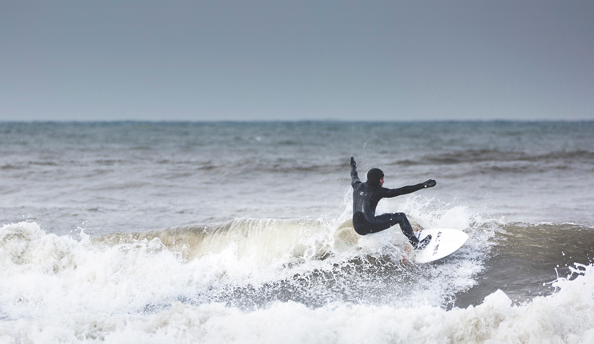 Hitting the lip. Photo: <a href=\"https://www.facebook.com/balticsurfscapes\" target=\"_blank\">Facebook</a>