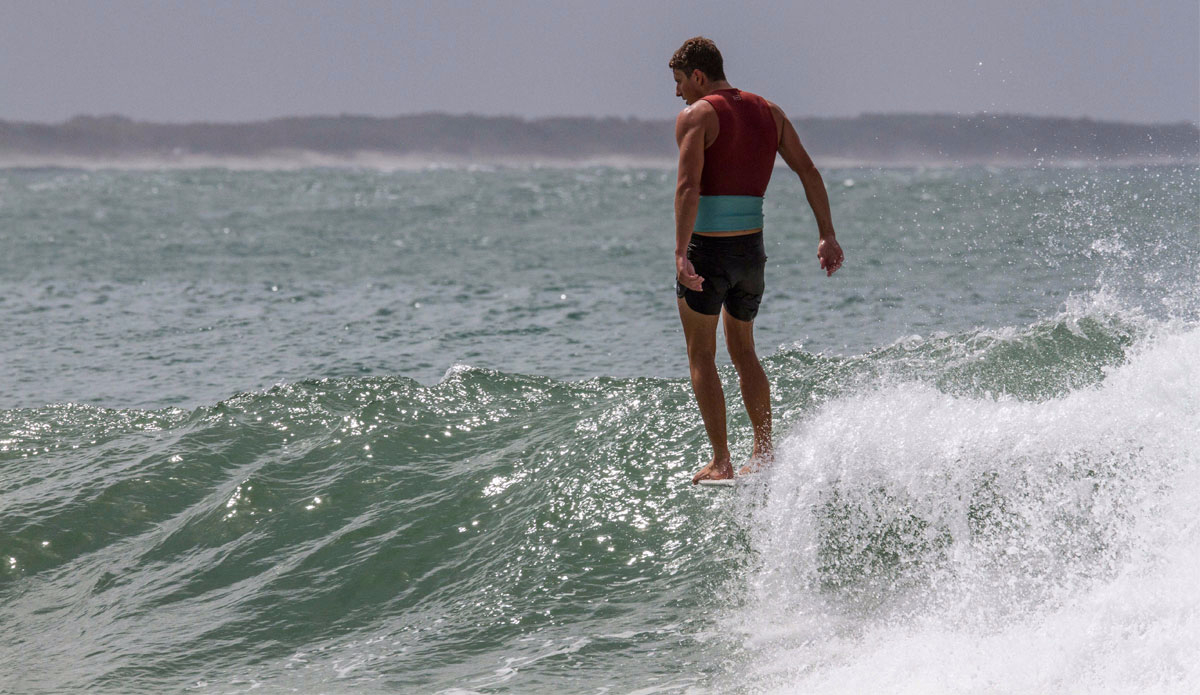 Nic Jones, solid on the nose. First Point Noosa. Photo: <a href=\"http://www.narrowpathmedia.com.au/#1\"> Andrew Carruthers</a>