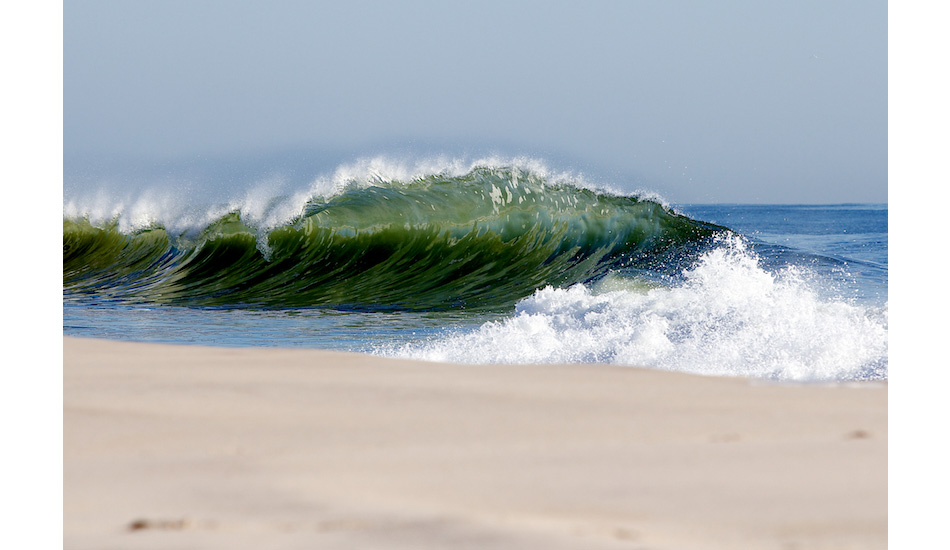 Goofy footer\'s dream. Photo: <a href=\"http://bencurriephoto.zenfolio.com/\">Ben Currie</a>