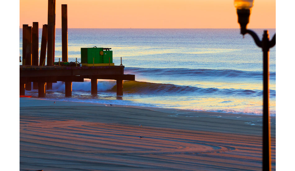 Southside Casino Pier earlier this fall morning before anyone paddled out. Photo: <a href=\"http://bencurriephoto.zenfolio.com/\">Ben Currie</a> 