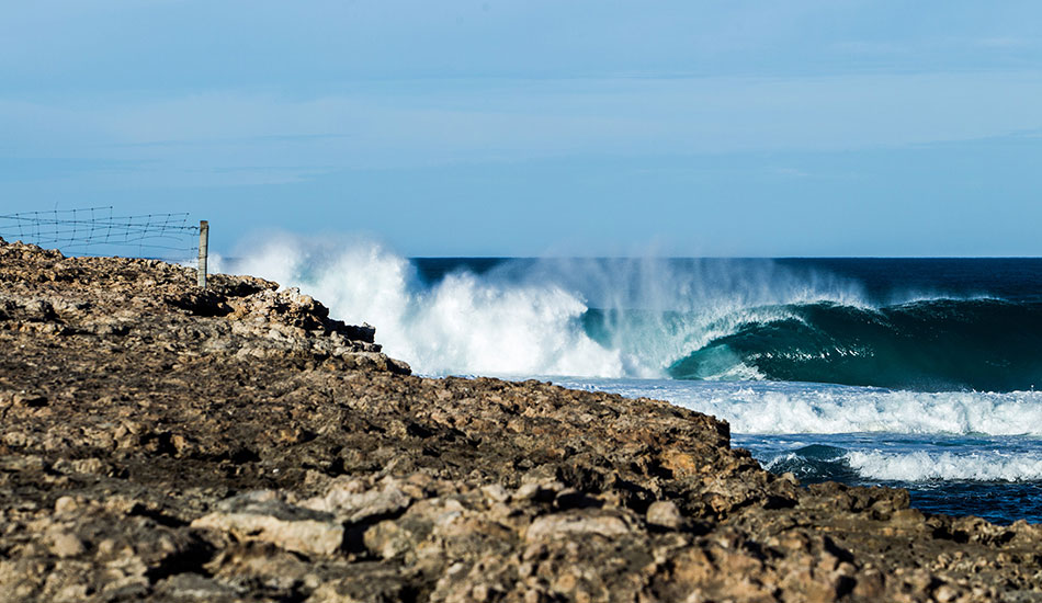 There are not many waves as good as this that can be seen from such a close distance from land. Photo: <a href=\"http://www.benleephoto.com.au/home/\">Ben Lee</a>