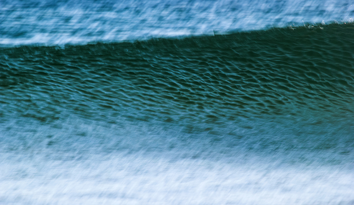 A windy day creates this texture on the wave. I\'ve never been able to repeat a photo like this since. Photo: Luiz Blanco