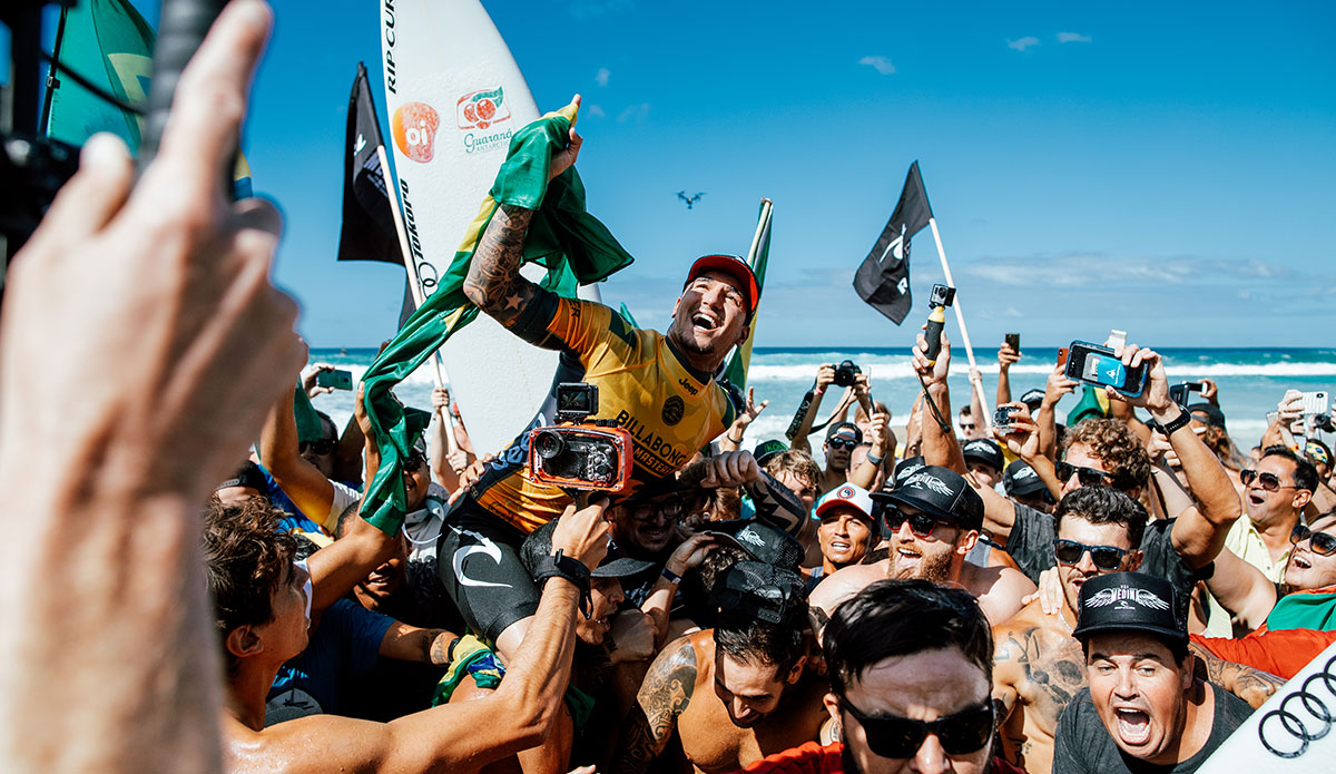 Could the champ look any happier? Image: WSL/Sloane