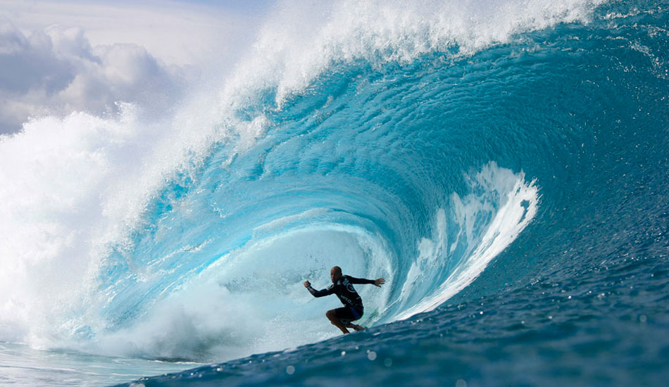 Slater on his way to his second of two Pipe victories this winter. Photo: Bielmann from <a href=\"http://www.theinertia.com/surf/kelly-slater-destroys-field-takes-volcom-pipe-pro/\" target=\"_blank\">Kelly Slater Destroys Field, Takes Volcom Pipe Pro</a>
