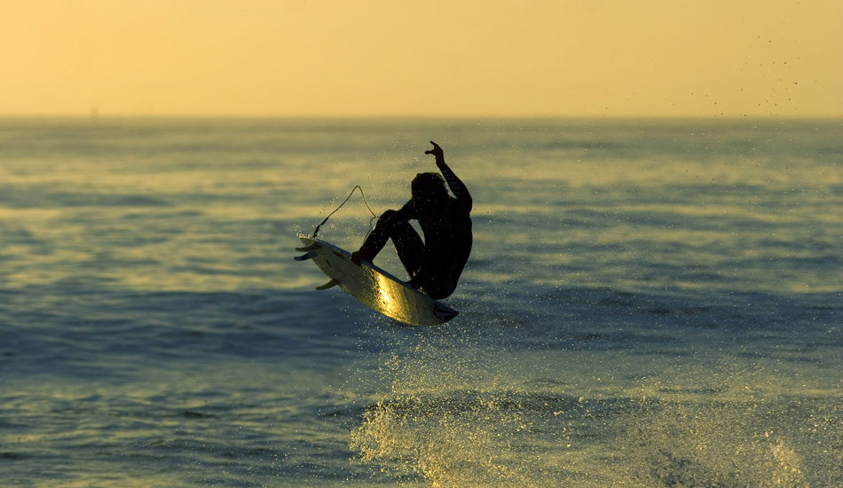 Marcelo Trekinho shining early in Rio de Janeiro. Image: <a href=\"http://www.luizblanco.com/Home.html\" target=\"_blank\">Blanco</a>