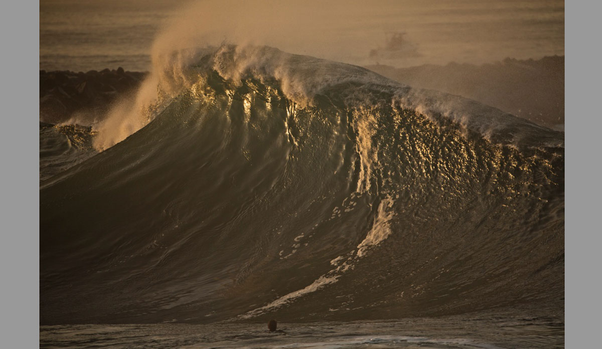 Beauty peak at the Wedge. Photo: <a href=\"http://www.bobridges.com/\">Bo Bridges</a>