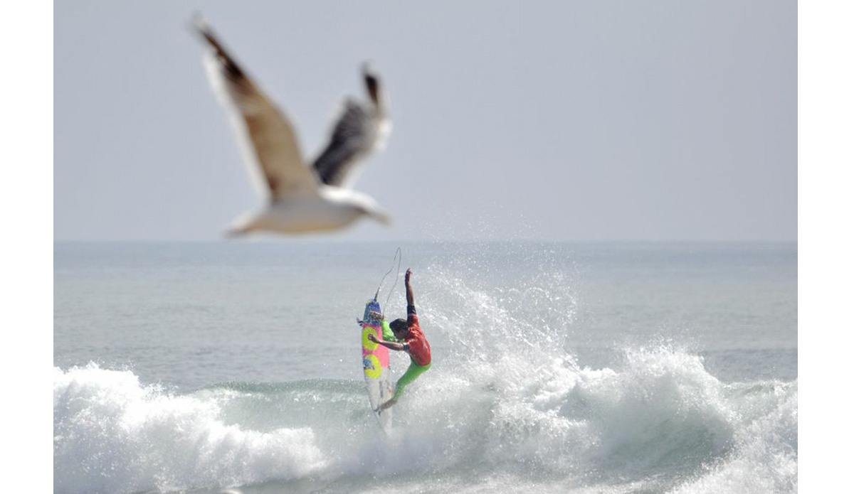 Julian Wilson - dodging seagulls during round 2 of the Hurley Pro. Trestles, CA. Photo: <a href=\"http://cargocollective.com/brigidlallyphotography\">Brigid Lally</a>