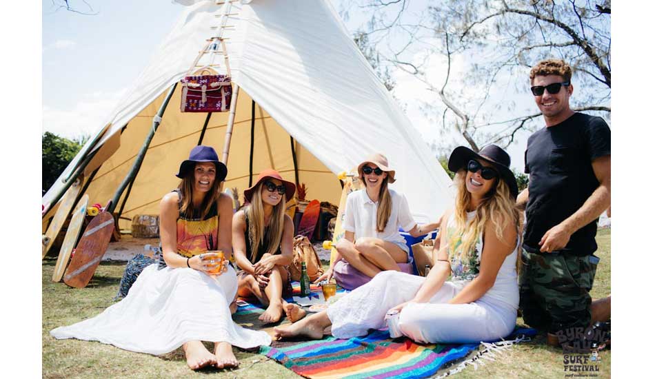 Chillers infront of the Ames Collective Tipi. Photo: <a href=\"http://www.byronbaysurffestival.com/\">Ming Nomchong</a>