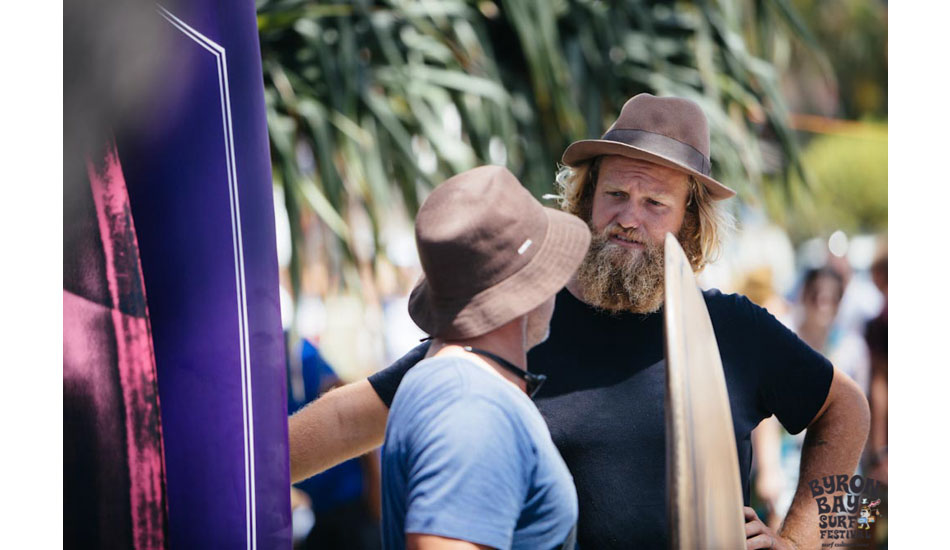 Thomas Bexon talking shop. Photo: <a href=\"http://www.byronbaysurffestival.com/\">Ming Nomchong</a>