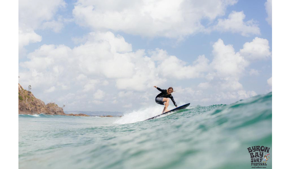 Ryan Heywood sliding on finless. Photo: <a href=\"http://www.byronbaysurffestival.com/\">Ming Nomchong</a>