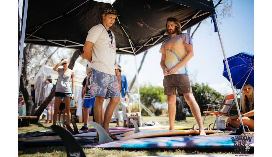 Ryan Lovelace giving out expert advice. Photo: <a href=\"http://www.byronbaysurffestival.com/\">Ming Nomchong</a>