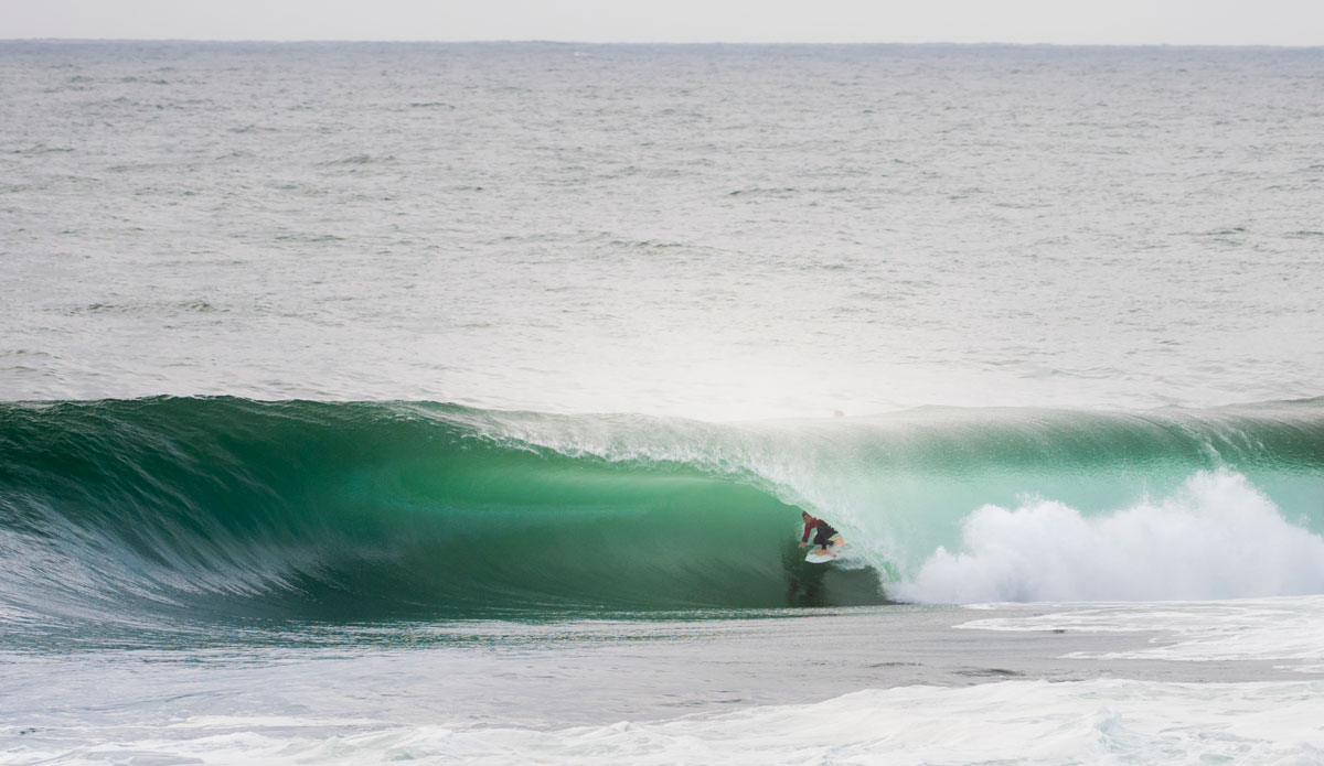 Ryan Hipwood, low and tight. Photo: <a href=\"http://www.redbullcapefear.com/\"> Red Bull</a>