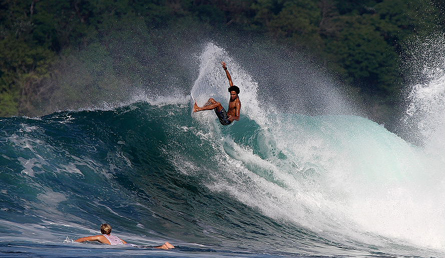 The level of surfing is being pushed hard before the contest kicks off. Should make for a great event. Photo: <a href=\"http://www.isawsg.com/\" target=_blank>Philippe Demarsan</a>.