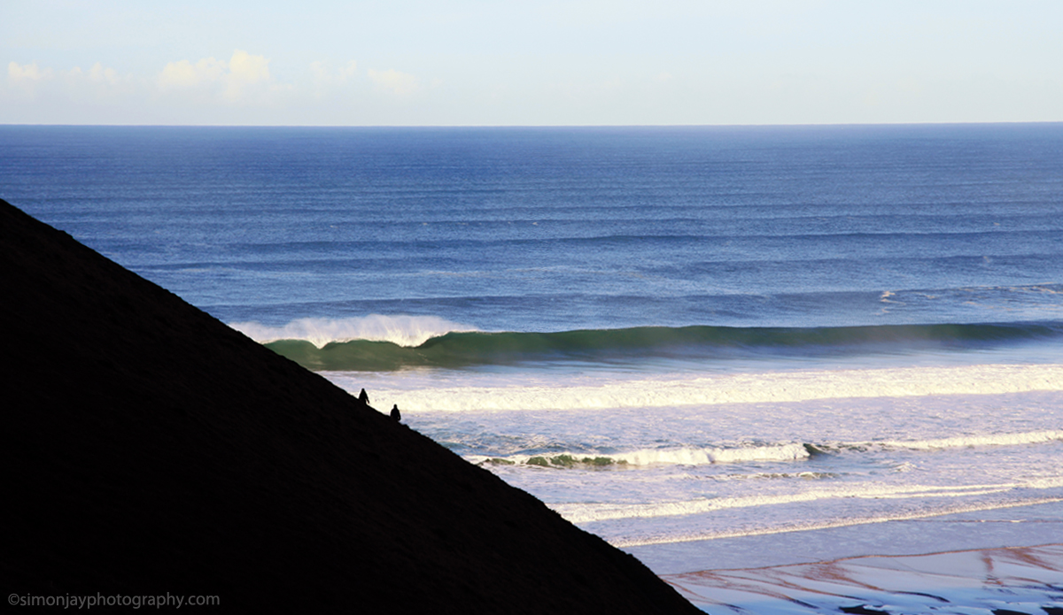 Wave watchers exploring the coastline during another amazing winter swell. Photo: <a href=\"https://plus.google.com/102308141752801627777/posts\"> Simon Rickwood</a>