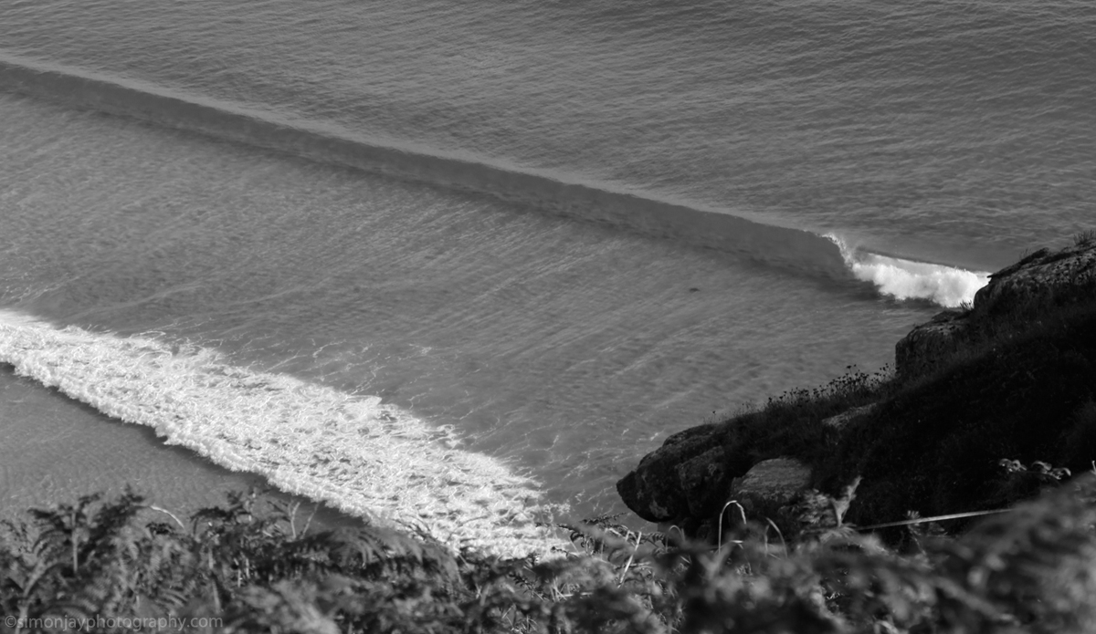 Amazing water clarity in West Cornwall. The lines this day were amazing. Couldn’t get in the water though as had my young boys in tow, board bags and beach bags and the climb down to this beach is pretty precarious - hence why it is good for nudies as not many people can get down there! Photo: <a href=\"https://plus.google.com/102308141752801627777/posts\"> Simon Rickwood</a>