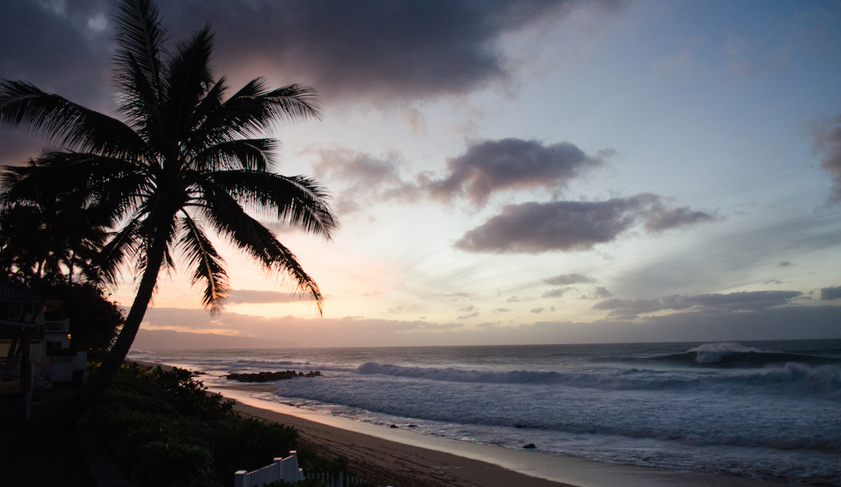 Sunset on the North Shore. Photo: <a href=\"http://danlemaitrephoto.com/\"> Dan Lemaitre</a>