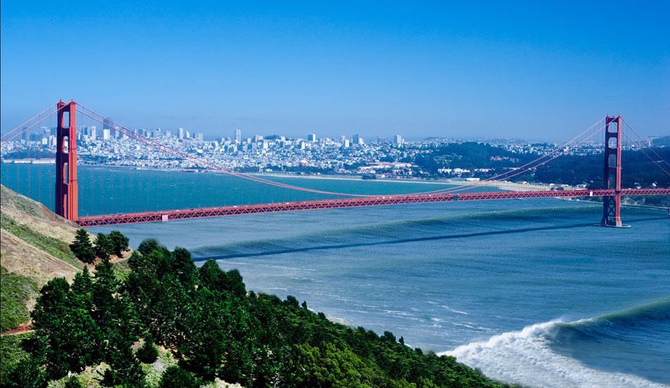 Long rights under the Golden Gate. Photo: <a href=\"http://seandavey.com/\" target=_blank>Sean Davey</a>