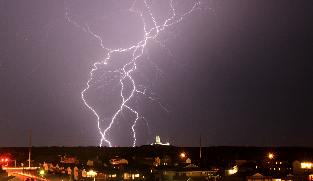 The 2015/16 El Niño has brought in a lot of strong storms this fall and winter season on North Carolina\'s Outer Banks.The storms have been packing a lot of strong winds and rain. Sometimes they have been violent. Here\'s a bit of energy exploding over the Wright Brothers\' Memorial in Kill Devil Hills, NC. That little hill that the memorial is on is all the Wright Brothers needed to make man\'s first powered flight! Photo: Mickey McCarthy