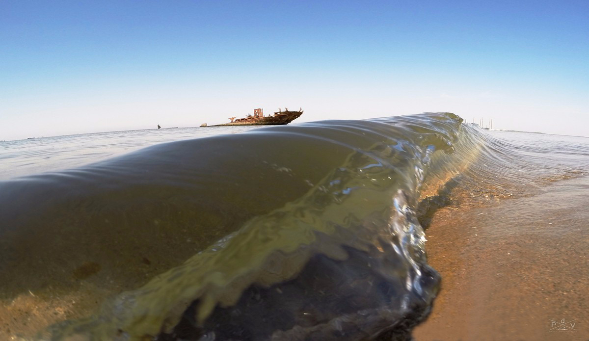 Shipwreck on the Skeleton Coast. Photo: Pierre de Villiers