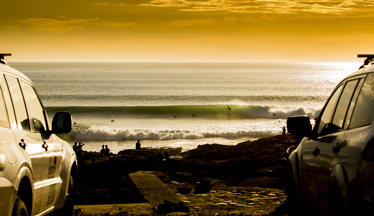 Park n’ Surf! You don’t need to be a surfer to come and enjoy this awesome view. While you\'re sitting, local vendors come and sell delicious mint tea, cookies, and peanuts.