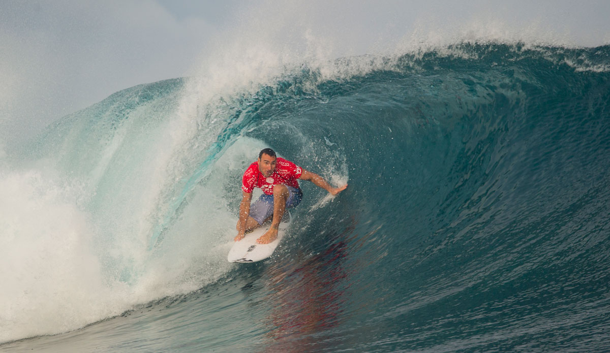 Parkinson defeating Hall in Round 3, Fiji Pro 2014. Photo: <a href=\"http://www.aspworldtour.com\">ASP | Robertson</a>