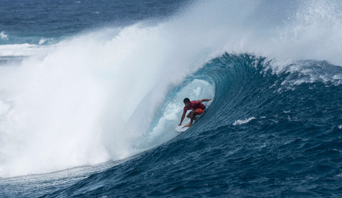 Jeremy Flores scores a high 9 point ride in a super heat which he won over Ricardo Christie. Photo: <a href=\"http://www.worldsurfleague.com/\">WSL/Robertson</a>