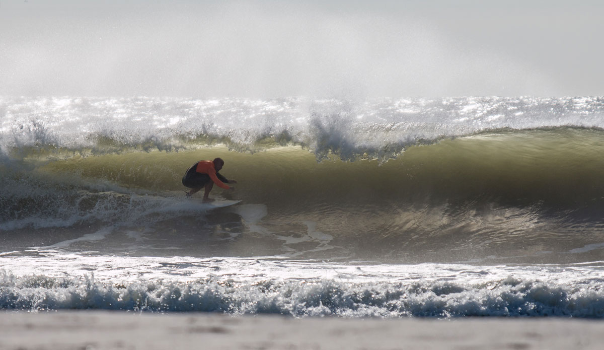 Tucking into a little growler. Photo: <a href=\"http://chank-photography.tumblr.com/\"> Matt Ciancaglini</a>