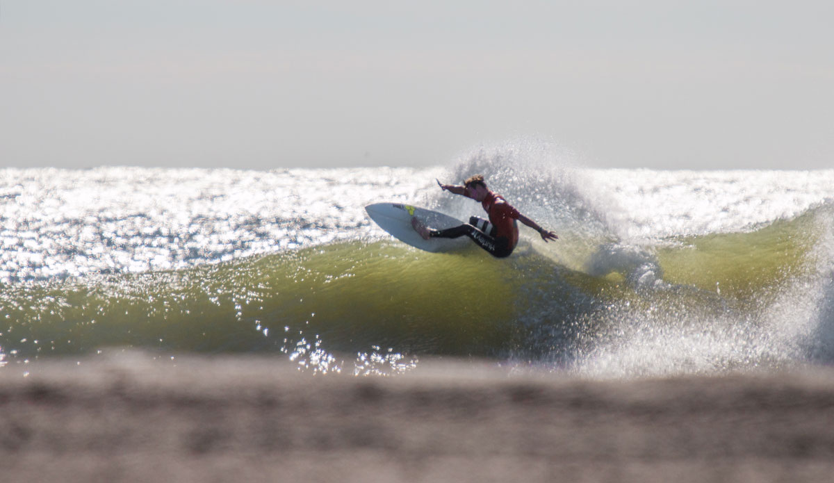 Off the lip, Atlantic City. Photo: <a href=\"http://chank-photography.tumblr.com/\"> Matt Ciancaglini</a>