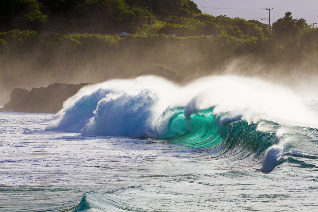 Waimea Shore break showing off is afternoon beauty. Photo: <a href=\"http://www.shigephoto.co/\">Gavin Shige</a>