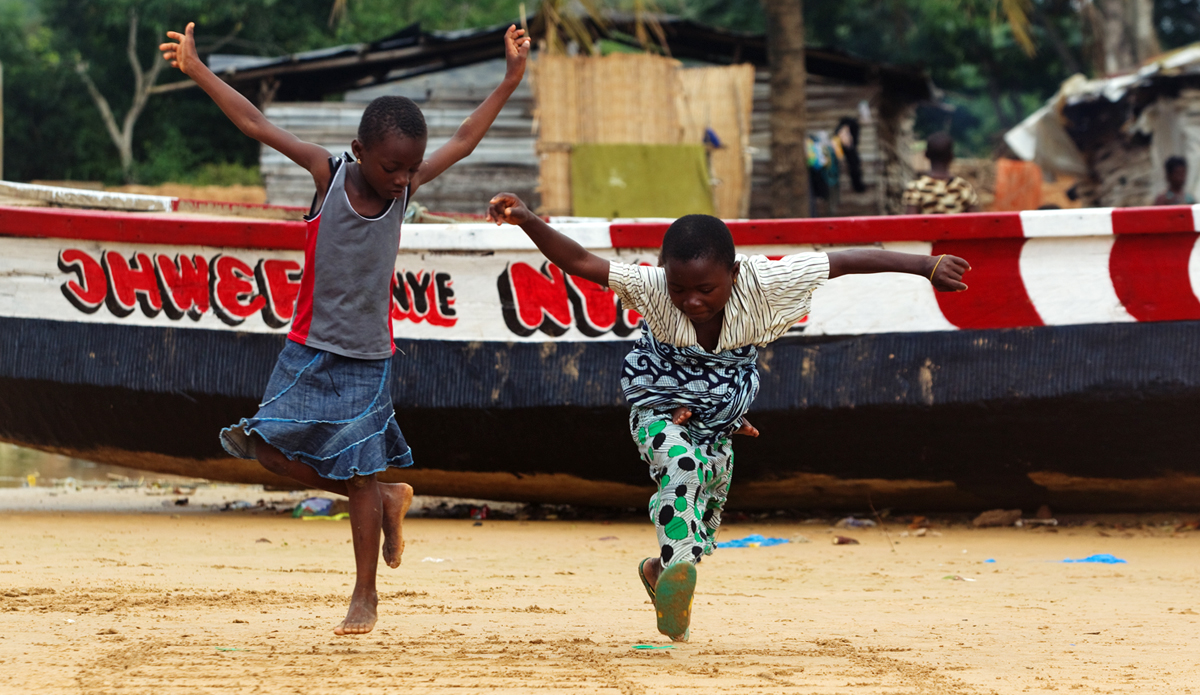 From work to play, everything revolves around the ocean in Ghana. Photo: <a href=\"http://www.gregewingphoto.com/\"> Greg Ewing</a>