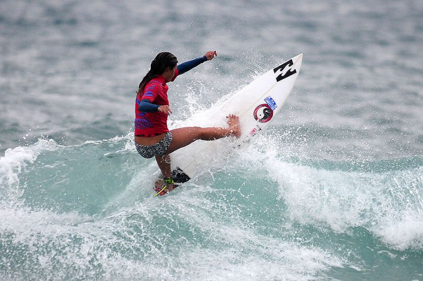 Hawaii\'s Alessa Quizon rips one off the top. Photo: ISA/Tweddle